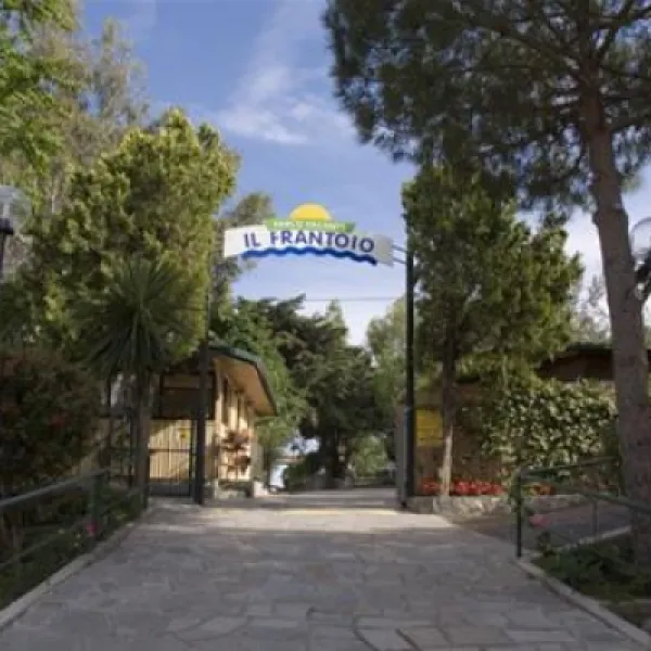 camping-il-frantoio-village-san-bartolomeo-al-mare-xfued