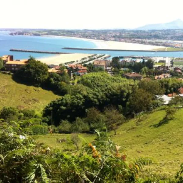 Camping Faro De Higuer