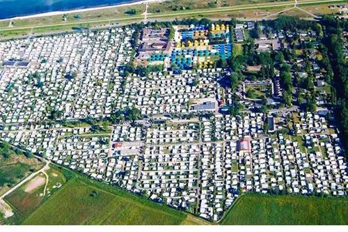 campingplatz-hanseatic-grmitz-lensterstrand-xyr5b