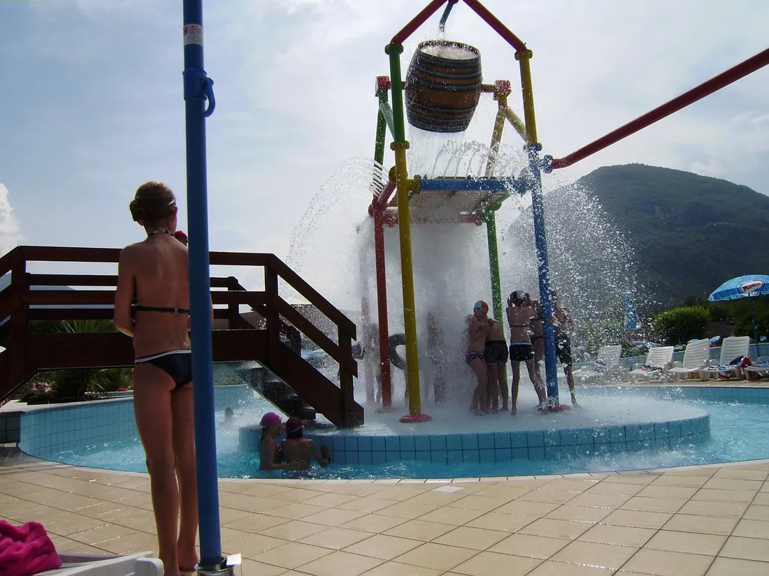 continental-camping-village-fondotoce-4bess