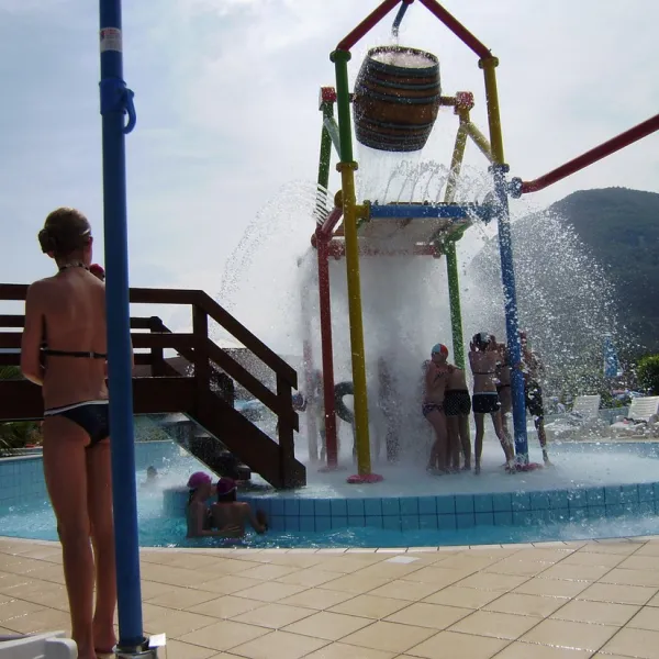 continental-camping-village-fondotoce-4bess
