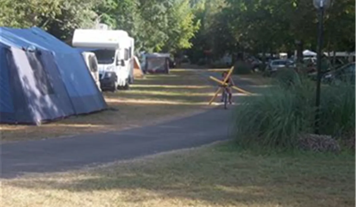 camping-municipal-la-cabane-verte-moux-en-morvan-c6a9y