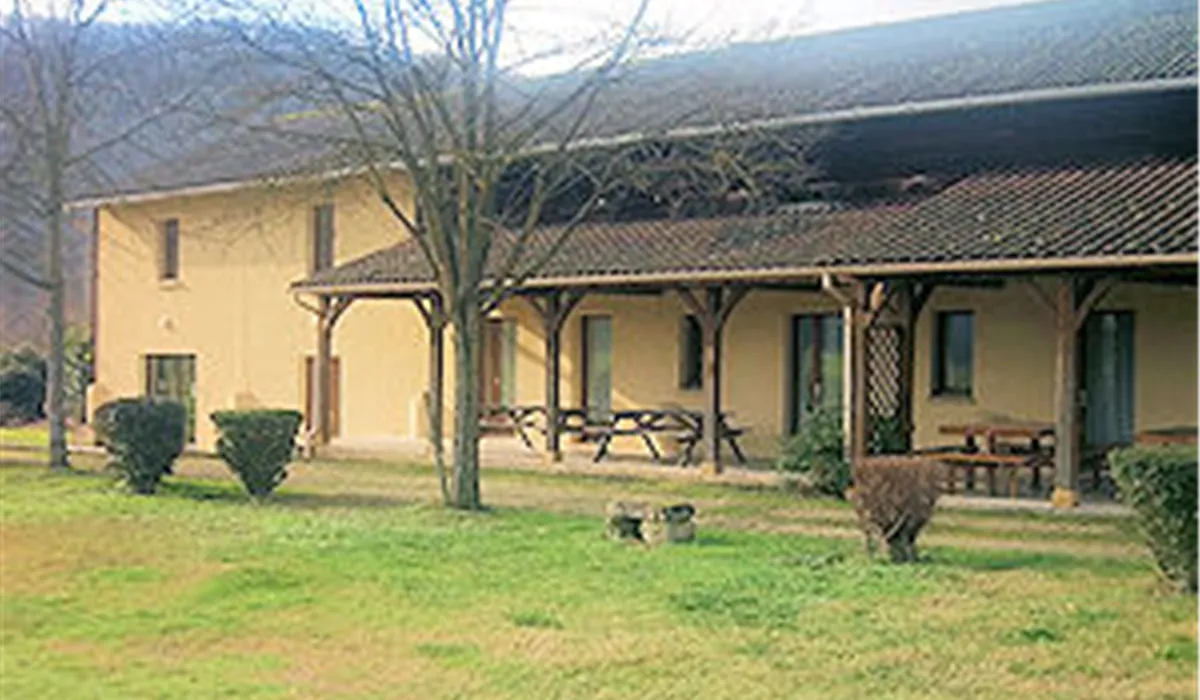 camping-municipal-la-cabane-verte-moux-en-morvan-x9scx