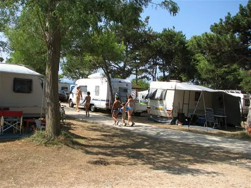dalmacijacamp-privlaka-gyfgq