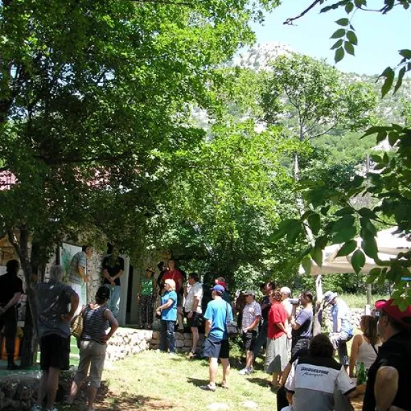 camping-vrata-velebita-tribanj-kruscica-e2hng