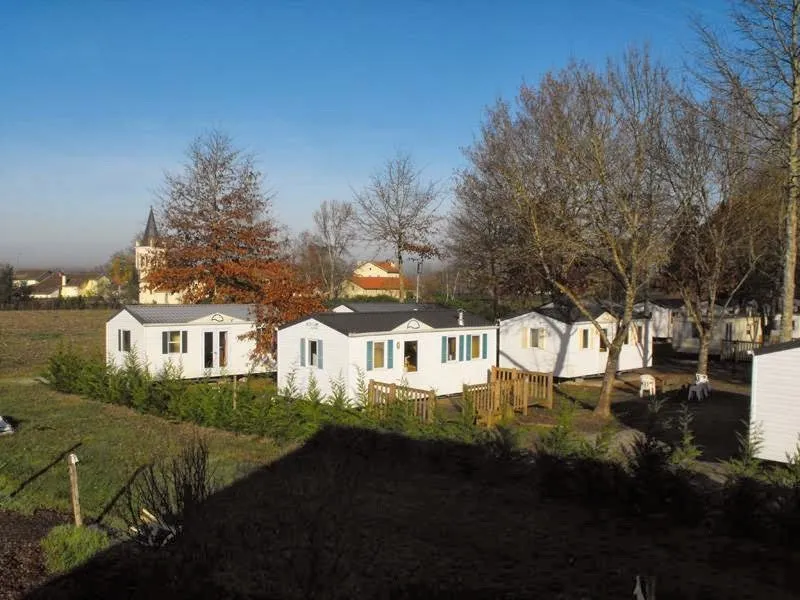 camping-aire-naturelle-de-dailhat-yzosse-gayya