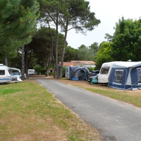 camping-les-varennes-le-bois-plage-pnciy