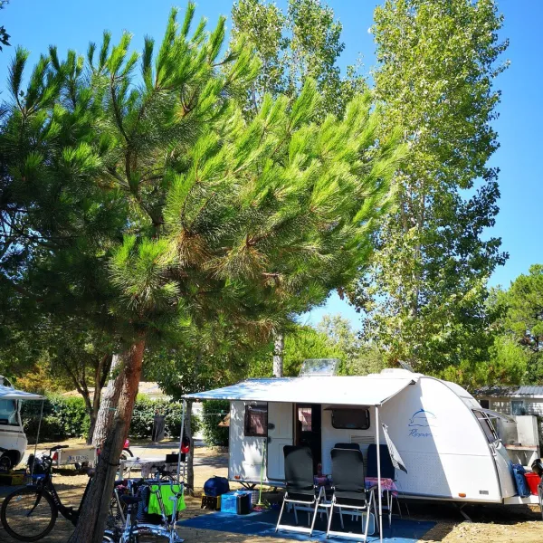 camping-les-varennes-le-bois-plage-u7ftw