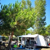 camping-les-varennes-le-bois-plage-u7ftw