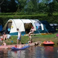 Camping aire naturelle du Champ de Roches  