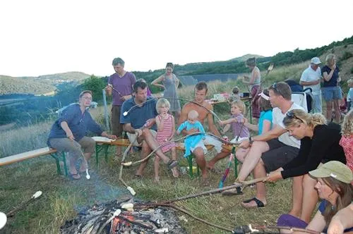 camping-la-fort-du-morvan-larochemillay-1ta4z