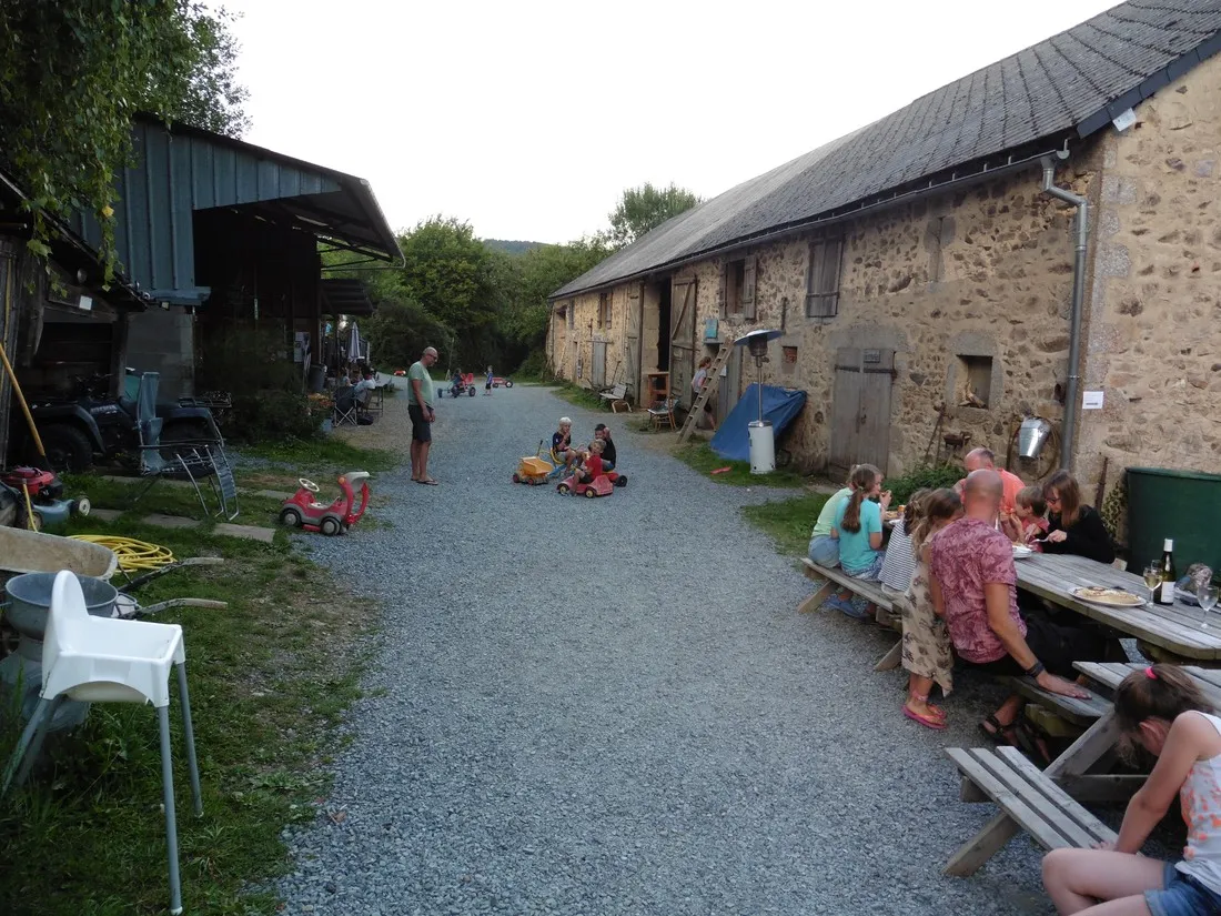 camping-la-fort-du-morvan-larochemillay-shpve
