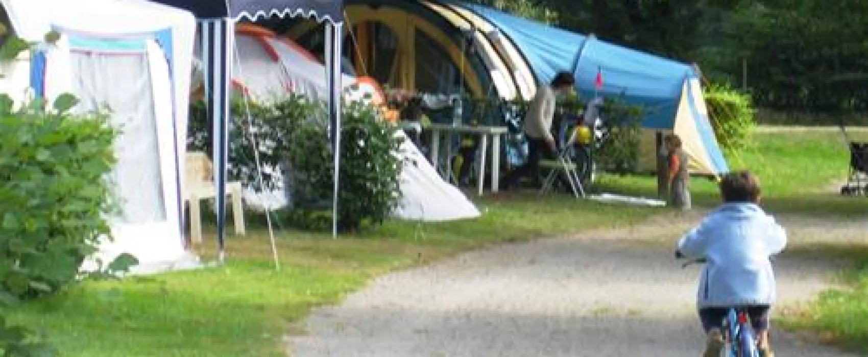 Camping du Lac de Mondon  