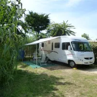 camp-du-soleil-ars-en-r-fwu6d