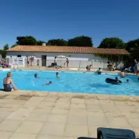 camp-du-soleil-ars-en-r-hfdhj