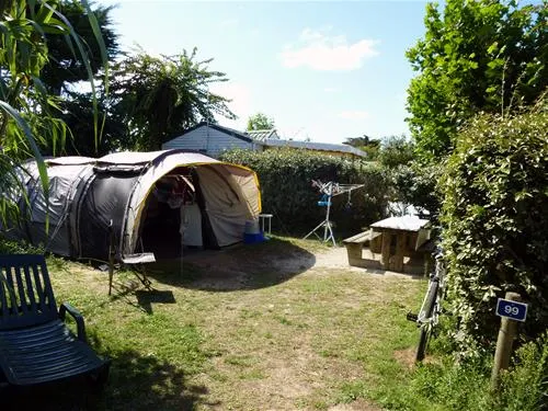 camp-du-soleil-ars-en-r-u2xwc