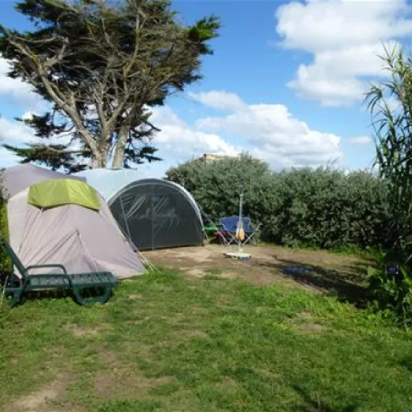 camp-du-soleil-ars-en-r-ufx41