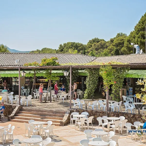 Castell Montgri (Glamping)