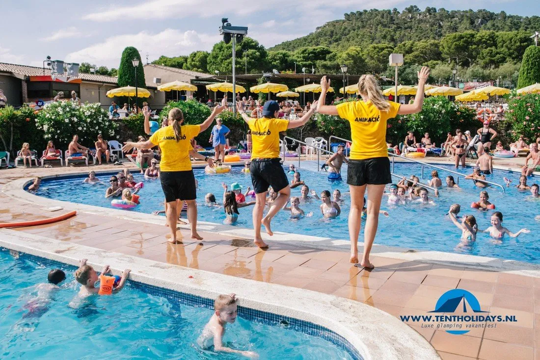castell-montgri-glamping-lestartit-vzopt