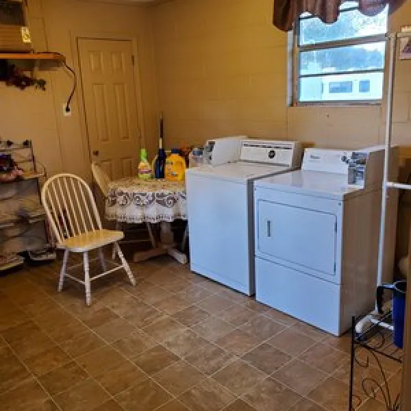 country-sunshine-rv-park-castleberry-kxpez