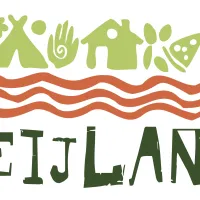 bij-roozen-op-leijland-minicamping-vorstenbosch-dftxl