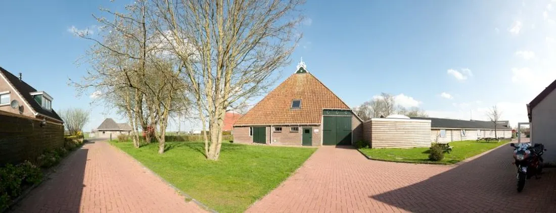kampeerboerderij-de-trije-peppels-heeg-xq0qs