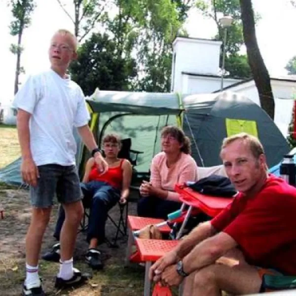 campingplatz-jest-amsterdam-szamocin-w9tns
