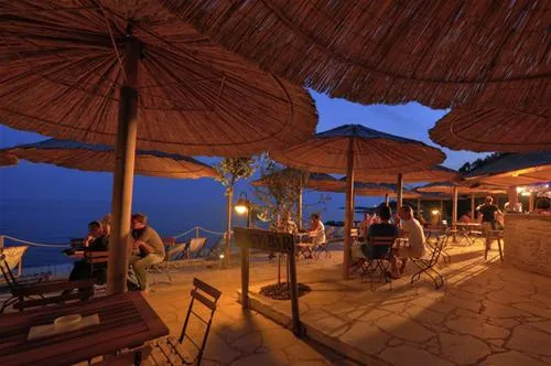 camping-bijela-uvala-porec-4eyrz