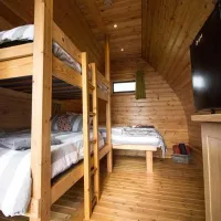 long-acres-caravan-camping-park-lingfield-1n2yd