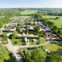 long-acres-caravan-camping-park-lingfield-2vwqq