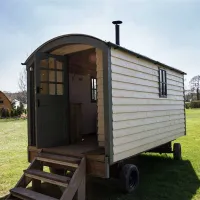 long-acres-caravan-camping-park-lingfield-b9wic