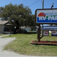 waters-edge-rv-park-newport-cmdv3