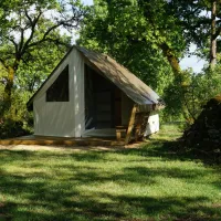 flower-camping-domaine-de-la-faurie-seniergues-dovvx