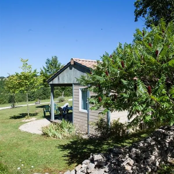 flower-camping-domaine-de-la-faurie-seniergues-wzdho