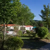 flower-camping-domaine-de-la-faurie-seniergues-xkvzp