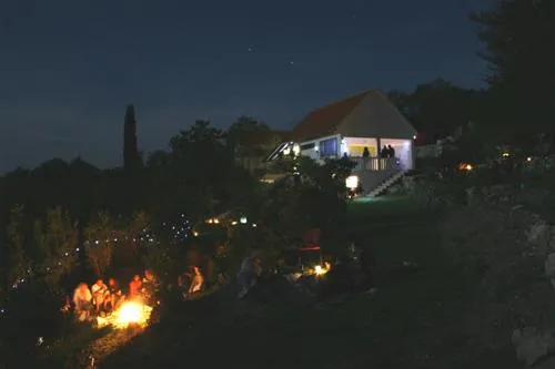 camp-full-monte-herceg-novi-ll3ye