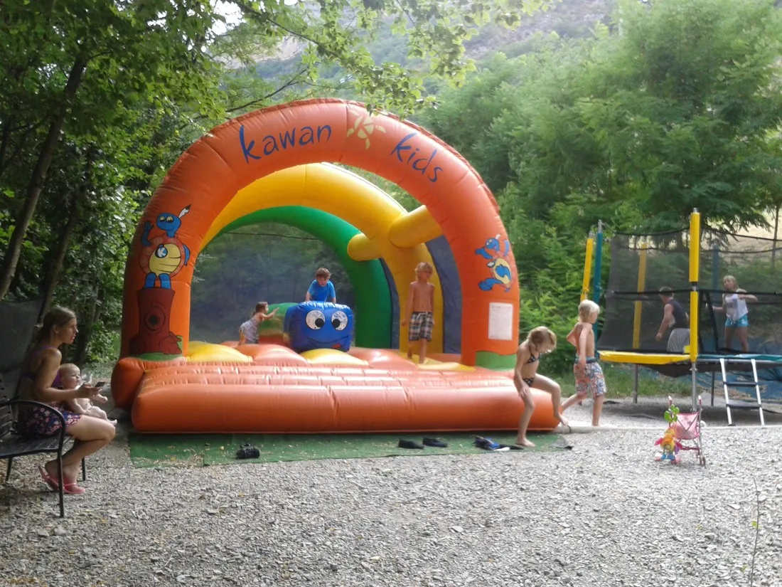 camping-les-acacias-drme-f6gs3