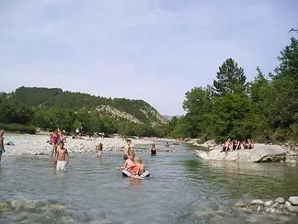 camping-les-acacias-drme-fqbl8