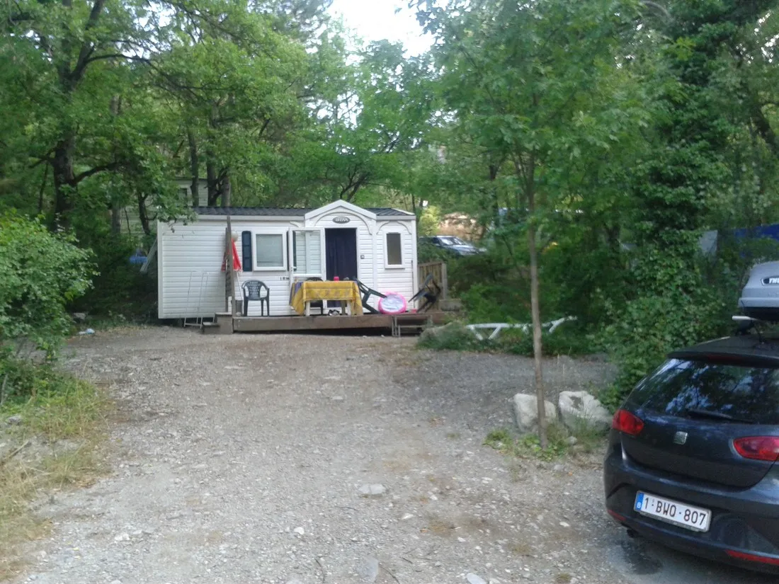 camping-les-acacias-drme-wzban