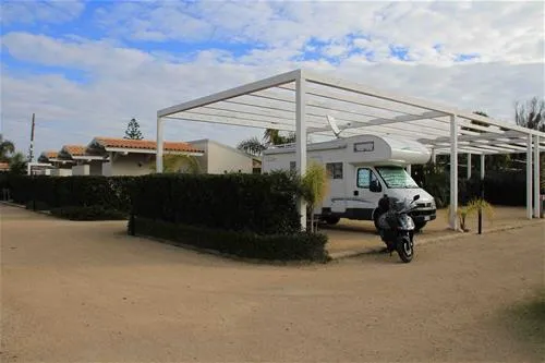 camping-luminoso-punta-braccetto-pczul