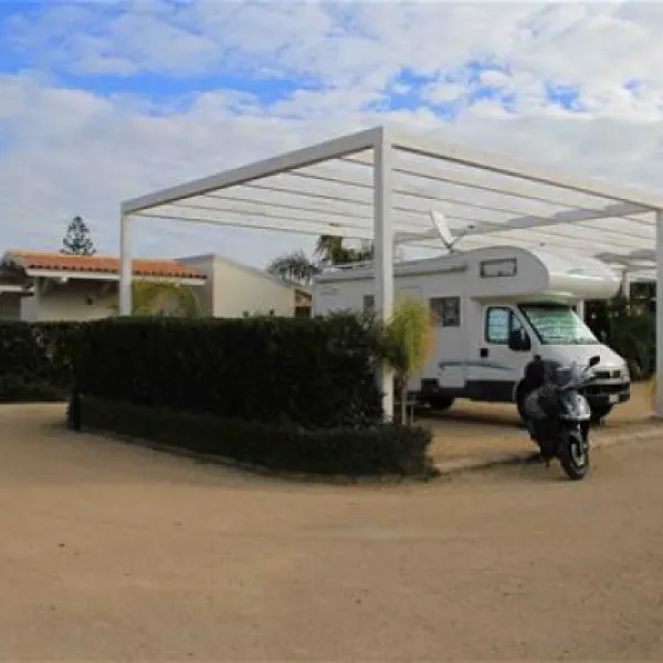 camping-luminoso-punta-braccetto-pczul