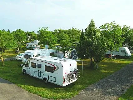 wellness-park-camping-gyenesdis-bewwg