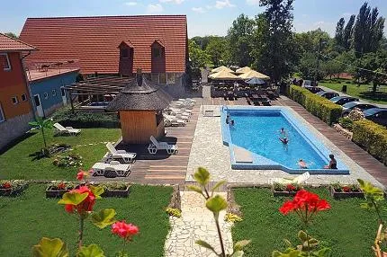 wellness-park-camping-gyenesdis-o44ix
