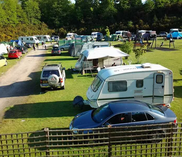 gate-house-wood-touring-park-sevenoaks-guymi