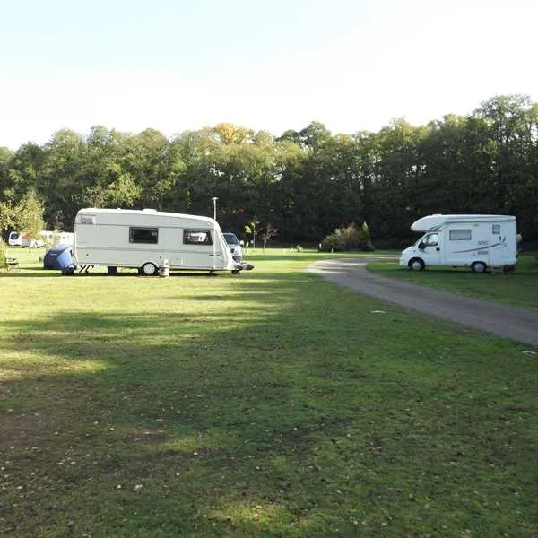 gate-house-wood-touring-park-sevenoaks-hcn1z