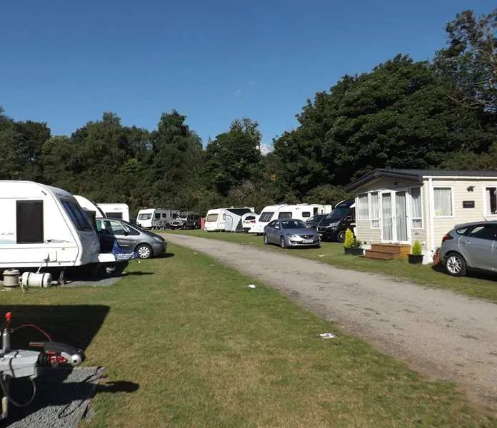 gate-house-wood-touring-park-sevenoaks-hskpy