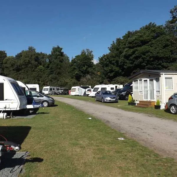 gate-house-wood-touring-park-sevenoaks-hskpy