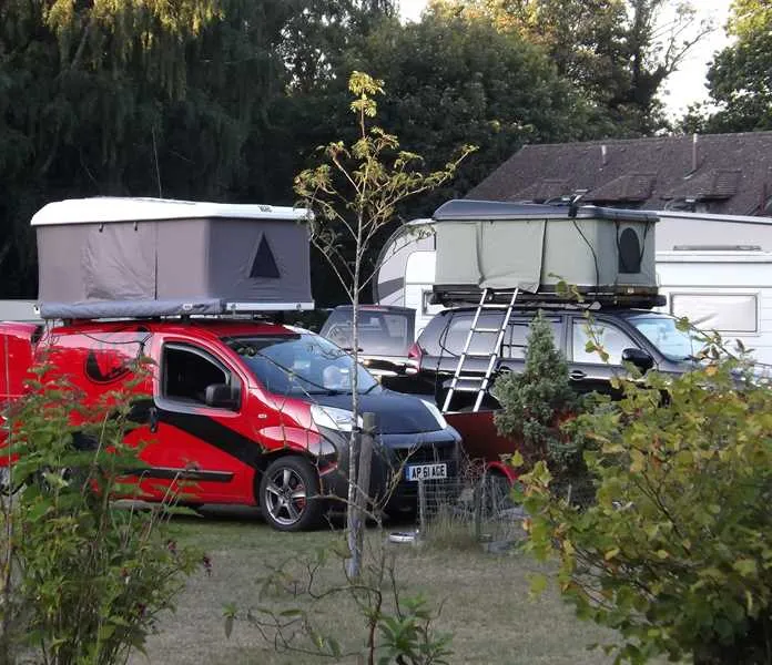 gate-house-wood-touring-park-sevenoaks-lpyny