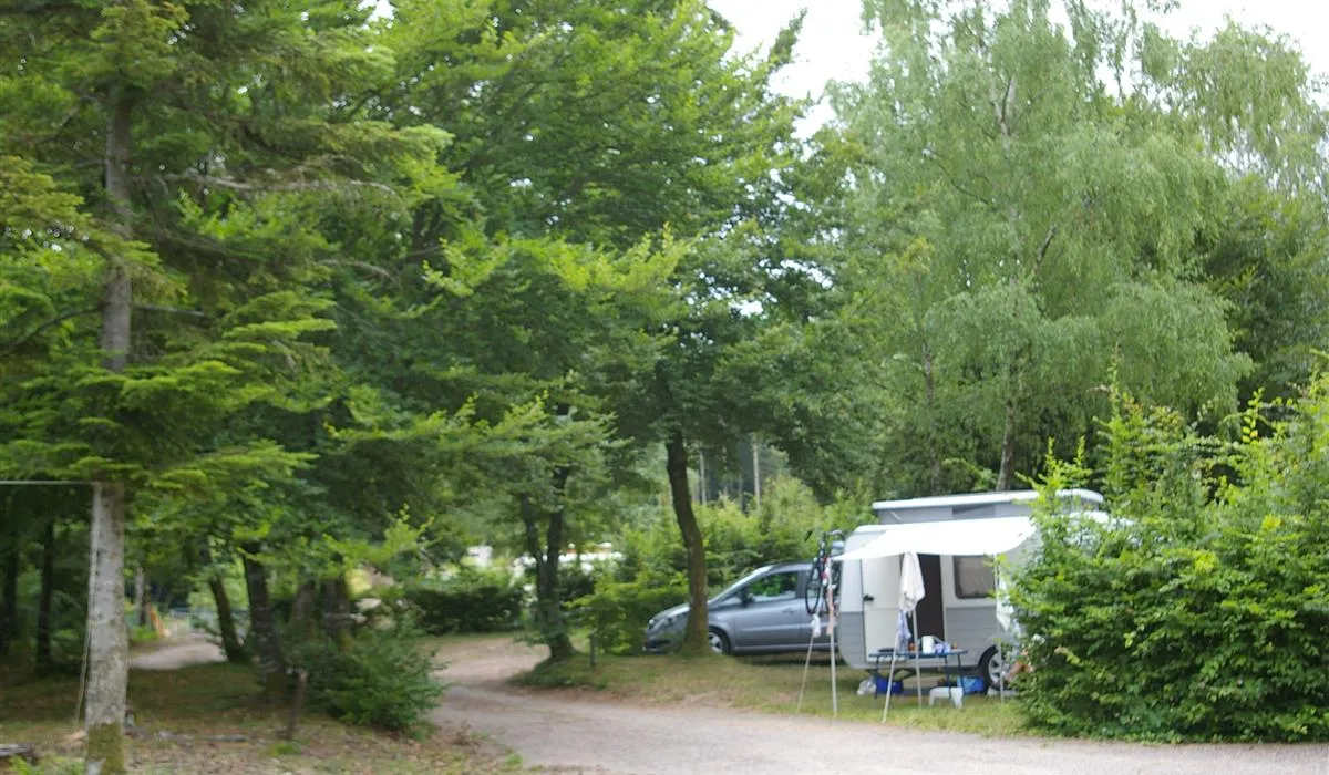 camping-municipal-du-gargouillat-chateau-chinon-ville-8n6td