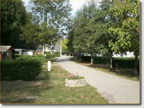camping-du-fournil-ax-les-thermes-hyayd
